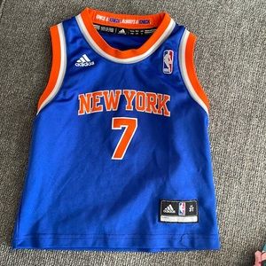 Carmelo New York Knicks.  boys 3T jersey.